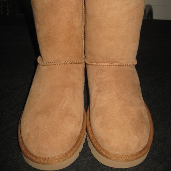 UGG Bailey Bow Glitz Boots Brown w/Metallic Bow Women Euro 36 or US 5.5 -6 NEW - Picture 5 of 9